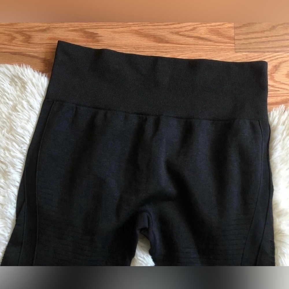 Shein Black Seamless Workout Leggings *Medium - Picture 3 of 4